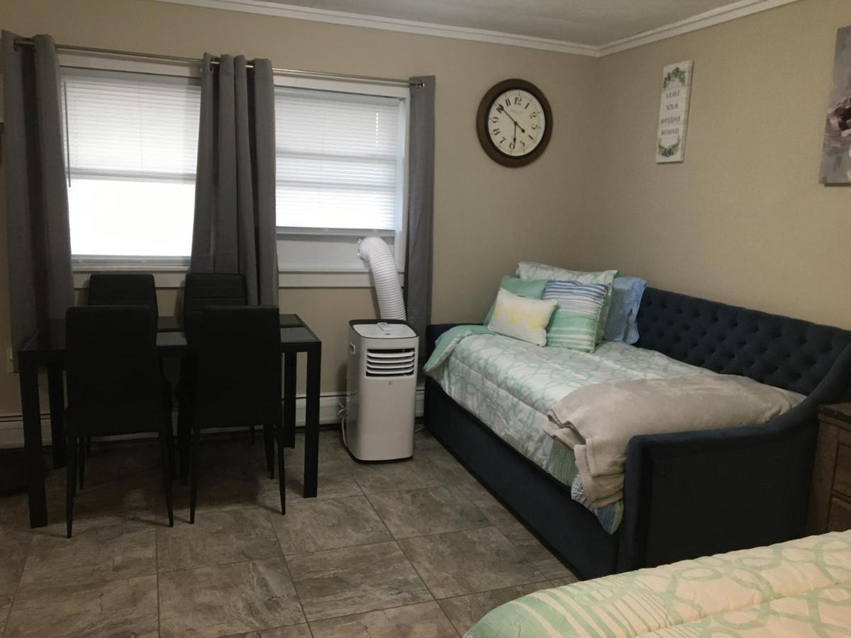 Just Like Being At Home- Newly Renovated Unit North Troy エクステリア 写真