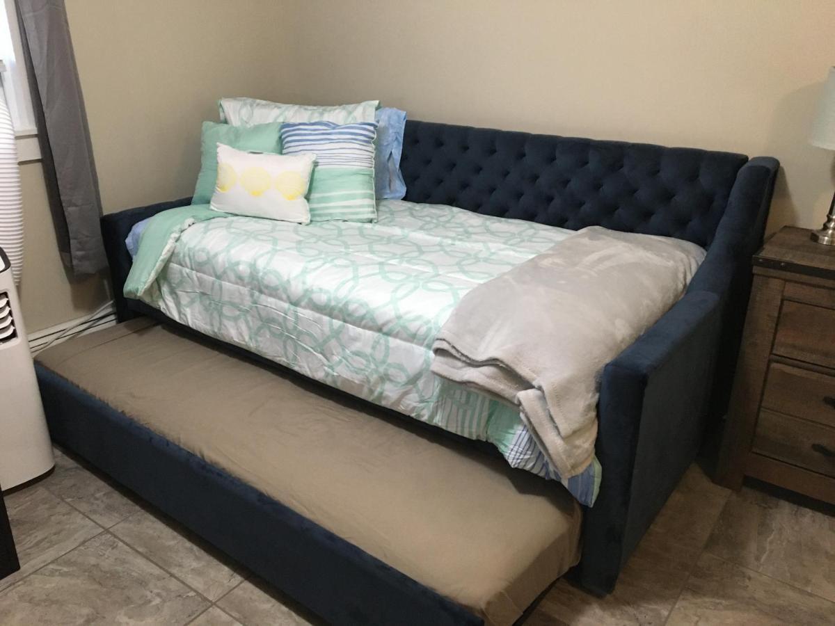 Just Like Being At Home- Newly Renovated Unit North Troy エクステリア 写真