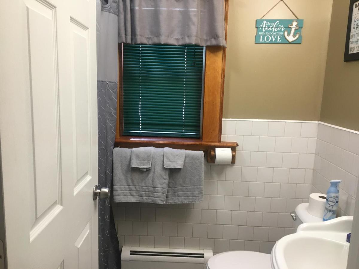 Just Like Being At Home- Newly Renovated Unit North Troy エクステリア 写真